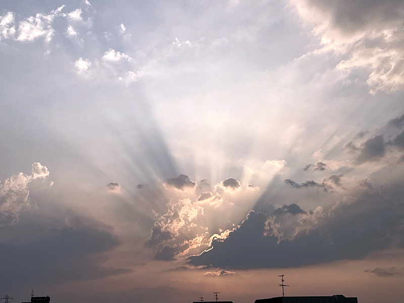 こんな空が見られるから嫌いになれない・夏 photo